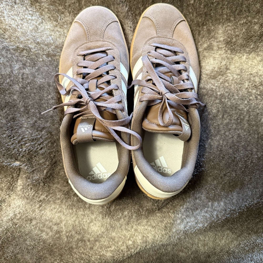 Adidas Women's Beige Sneakers